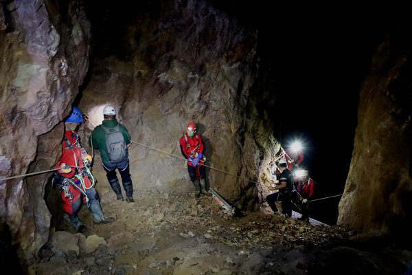 2023-06-10 Espeleologia Galdames (10)